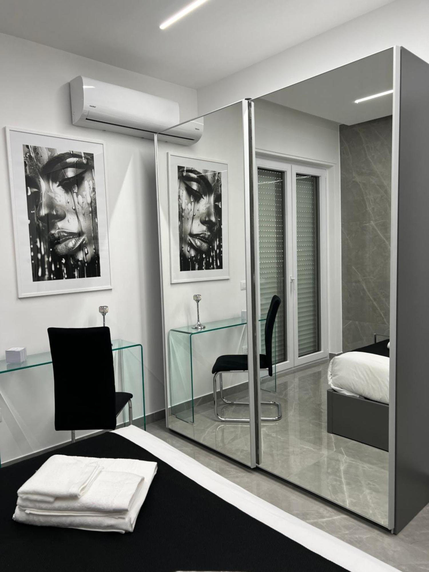 White Elegance Luxury B&B كازيرتا المظهر الخارجي الصورة